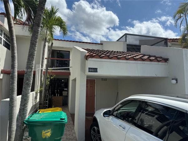 Courts Of Inverrary, 6601 Racquet Club Dr #143, Lauderhill, Florida 33319, image 1