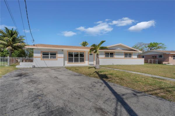 Andover, 20831 NW Miami Ct, Miami Gardens, Florida 33169, image 2