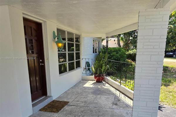 335 NE 29th St, Boca Raton, Florida 33431, image 3