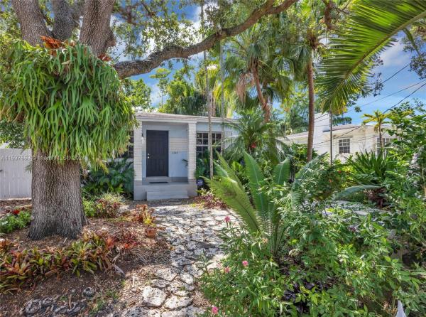 McKeever Terrace, 4025 SW 62nd Ct, South Miami, Florida 33155, image 2