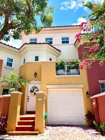 Aventura Bay Townhomes, 18465 NE 30th Ave #18465, Aventura, Florida 33160, image 1