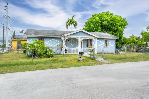 Sunnyland Park, 580 NW 11th St, Florida City, Florida 33034, image 1