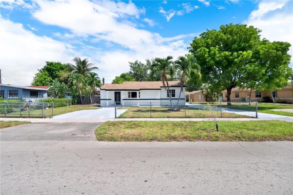 Community Gardens, 2509 Superior St, Opa-Locka, Florida 33054, image 3
