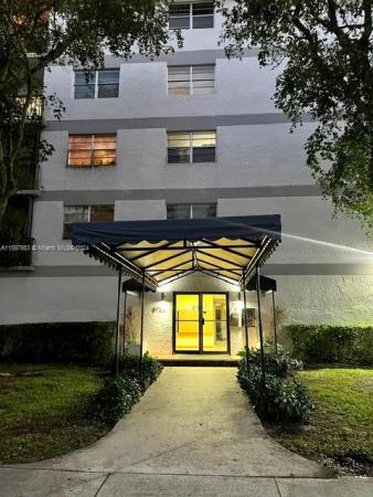 8950 NE 8th Ave #502, Unincorporated Dade County, Florida 33138, image 3
