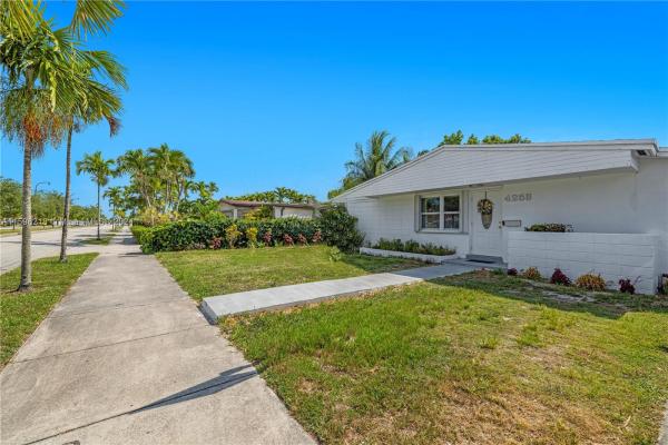 Miller Heights Estates, 4258 SW 97th Ave, Olympia Heights, Florida 33165, image 3