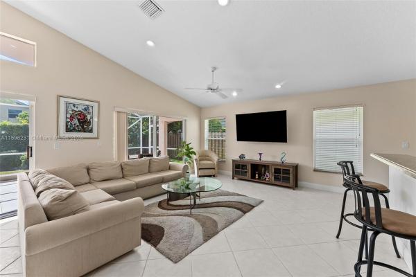 Crescent Lakes, 22705 E Royal Crown Ter E, Boca Raton, Florida 33433, image 3