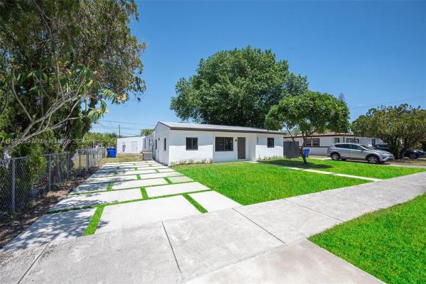 Hollywood Pines, 6211 Flagler St, Hollywood, Florida 33023, image 2