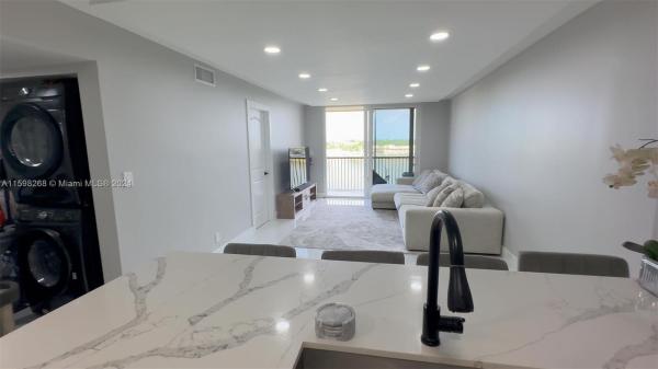 Lakeshore At University Park, 8710 N Sherman Cir #501, Miramar, Florida 33025, image 3