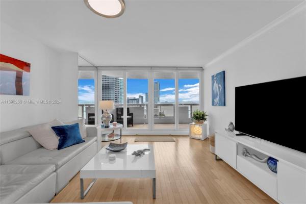 The Grand, 1717 N Bayshore Dr #A-3137, Miami, Florida 33132, image 3