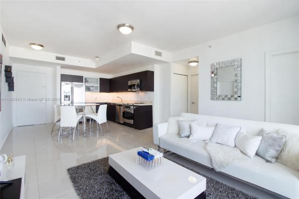 The Ivy At Riverfront, 90 SW 3rd St #3206, Miami, Florida 33130, image 2