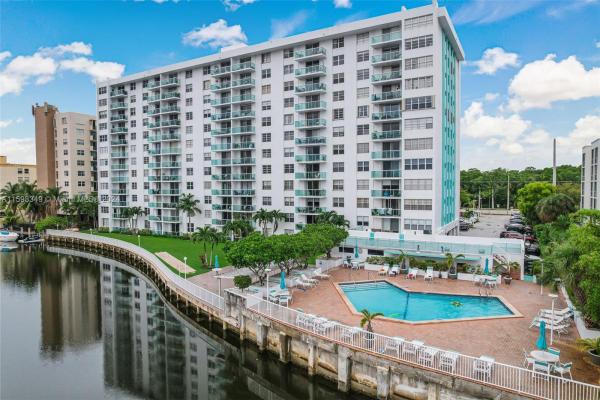 Stratford House, 2841 NE 163rd St #908, North Miami Beach, Florida 33160, image 1