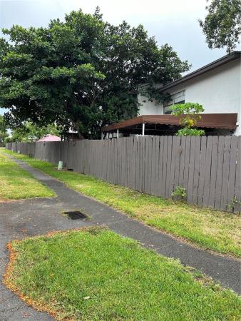 Snapper Creek Townhouses, 11005 SW 70th Ter, Kendall, Florida 33173, image 3
