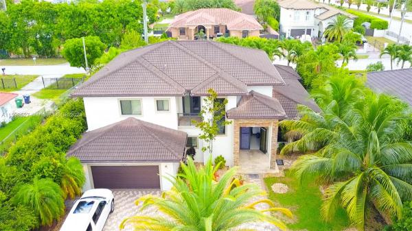 Superior, 13676 SW 33rd Ter, Tamiami, Florida 33175, image 1