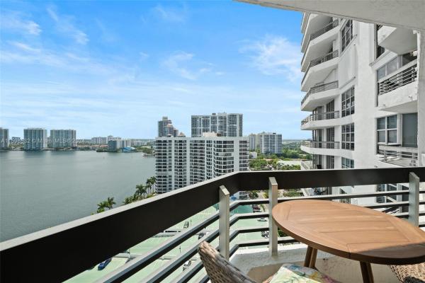 Mystic Pointe Tower 200, 19101 Mystic Pointe Dr #2003, Aventura, Florida 33180, image 3