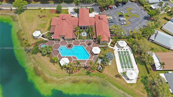 North Gate, 625 SE 19th Dr, Homestead, Florida 33033, image 3