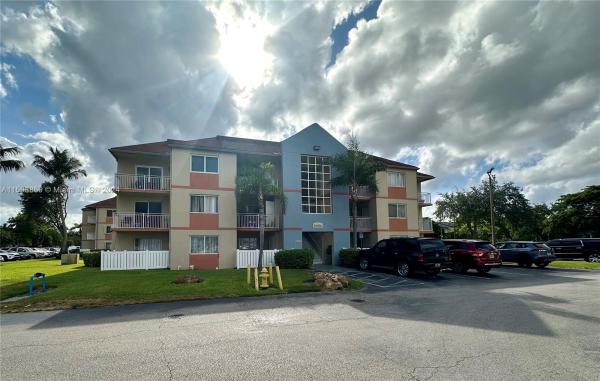 Villa Rustica, 18820 NW 57th Ave #101, Hialeah, Florida 33015, image 1