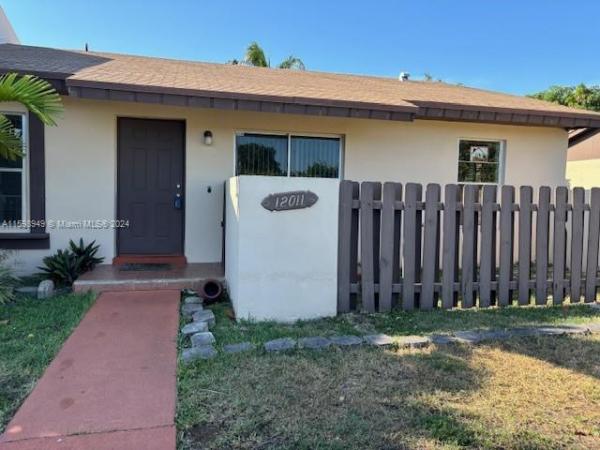 Devon Aire Villas, 12011 SW 110th St Cir 0, Kendall, Florida 33186, image 1