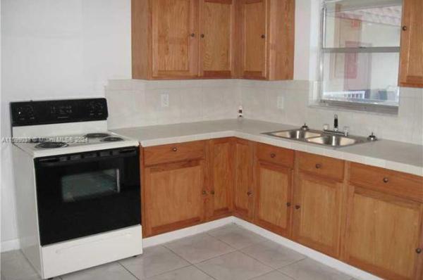 Emerald Isles, 4524 SW 54th St #603-W, Dania Beach, Florida 33314, image 1
