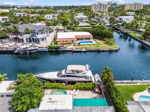 Venetian Keystone Point, 2055 Ixora Rd, North Miami, Florida 33181, image 2