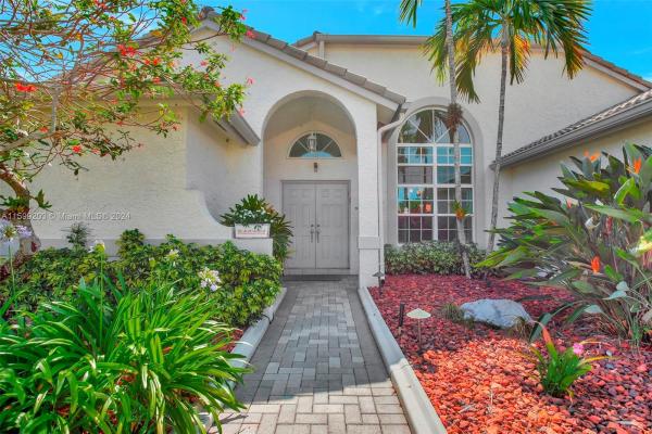 The Ridge On Nob Hill, 2863 E Abiaca Cir, Davie, Florida 33328, image 2