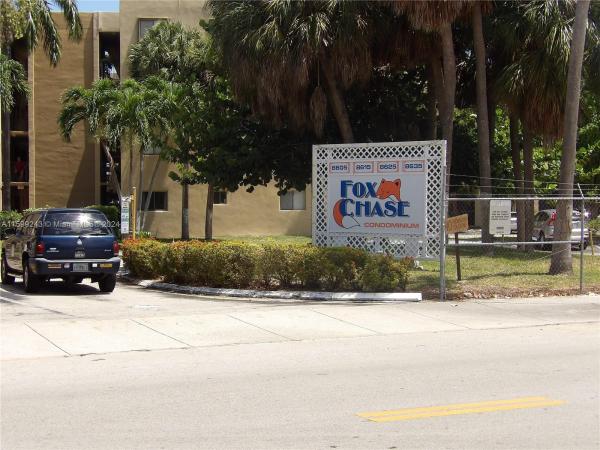 Fox Chase, Fountainebleau, Florida 33126, image 3