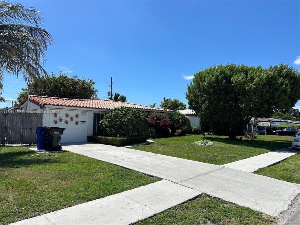 Sun Ray Homes Greynolds, 18441 NE 20th Pl, North Miami Beach, Florida 33179, image 3