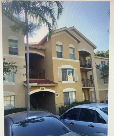 Emerald Isle At Laguna Lakes, 4021 San Marino Blvd #206, West Palm Beach, Florida 33409, image 2