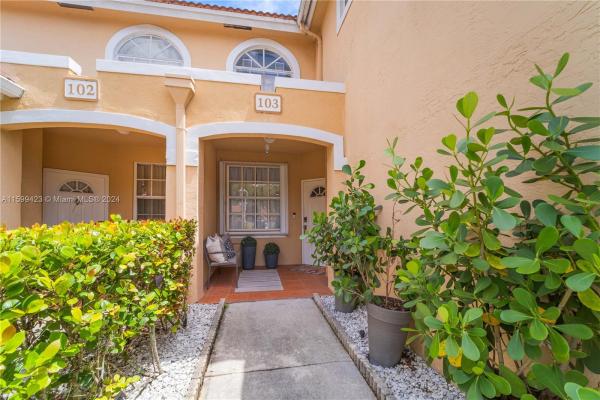 Regatta Pointe, 14807 Balgowan Rd #103-12, Miami Lakes, Florida 33016, image 3