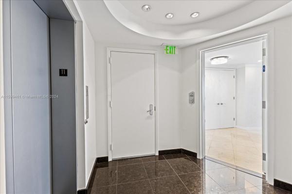 Jade Beach, 17001 Collins Ave #1103, Sunny Isles Beach, Florida 33160, image 2