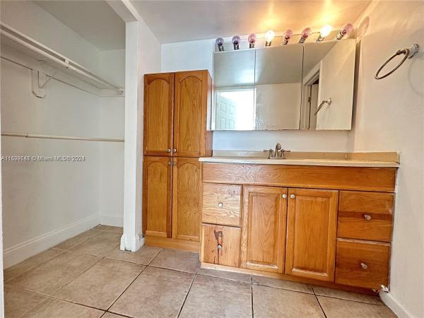 North Bay Villas, 1801 S Treasure Dr #228, North Bay Village, Florida 33141, image 2