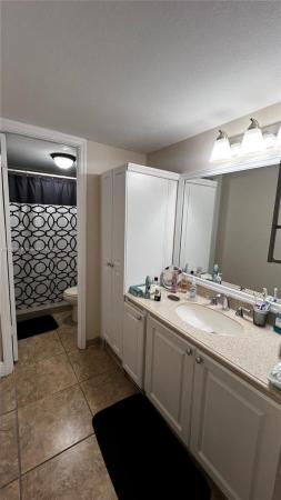 Captiva Lakes Villas, 8307 SW 142nd Ave #E-311, Kendale Lakes, Florida 33183, image 3