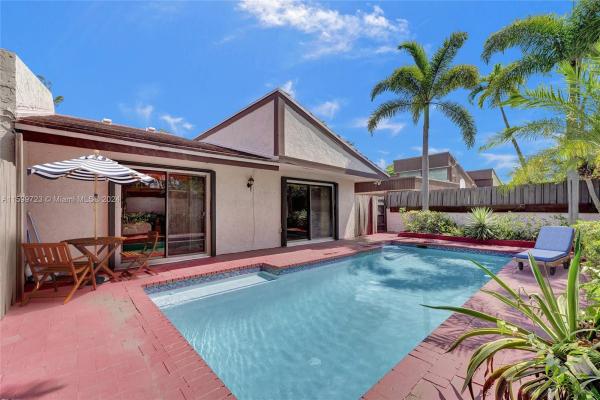 Woodridge At The California Club, 1038 NE 204th Ln #G, Ives Estates, Florida 33179, image 1