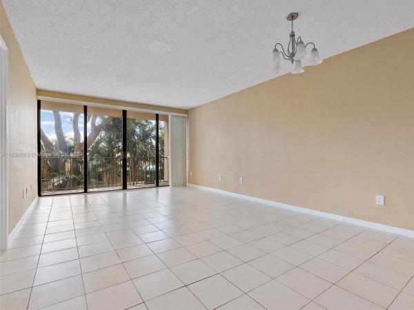 Greenwich, 1470 NE 123rd St #A208, North Miami, Florida 33161, image 2