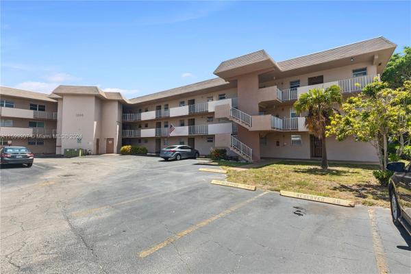 Tallwood West, 1200 Tallwood Ave #310, Hollywood, Florida 33021, image 1
