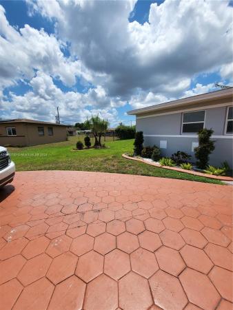 Carol City, 2860 NW 185th St, Miami Gardens, Florida 33056, image 3