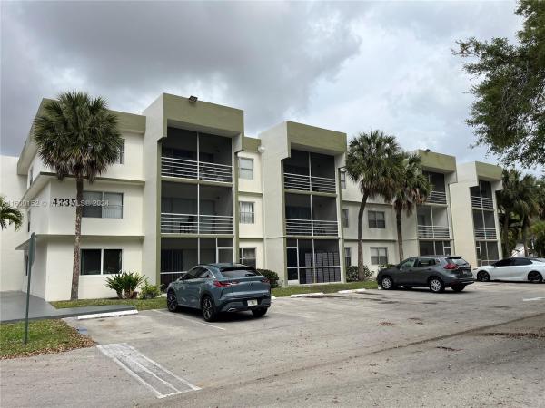 Spring Crest, 4235 N University Dr #203, Sunrise, Florida 33351, image 1