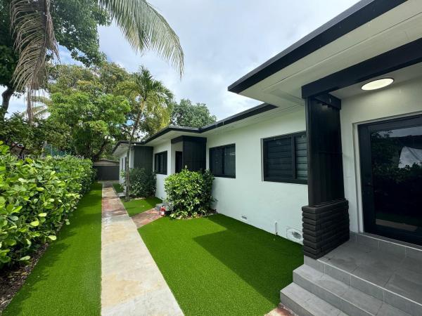 Sunshine Manor, 5521 NW 1st Ave #1, Miami, Florida 33127, image 1