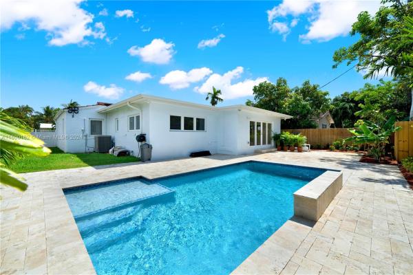 Shenandoah Manor, 1945 SW 21st St, Miami, Florida 33145, image 1