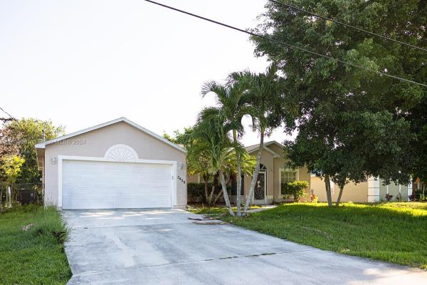 5458 NW Empress Cir, Port St. Lucie, Florida 34983, image 2