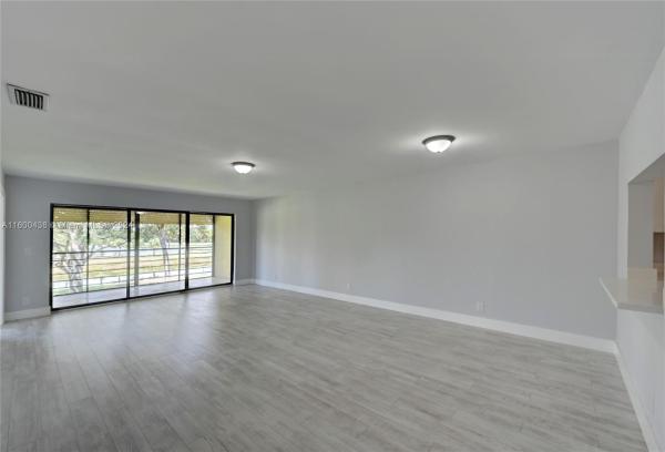Delray Oaks West, 2900 SW 22nd Cir #222A, Delray Beach, Florida 33445, image 3