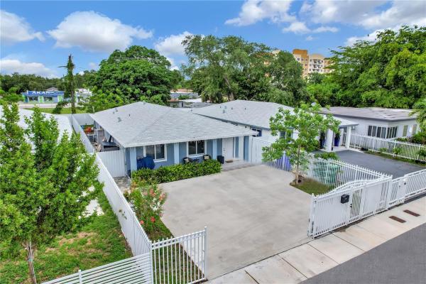 Bowling Green, 1073 NW 53rd St, Miami, Florida 33127, image 1