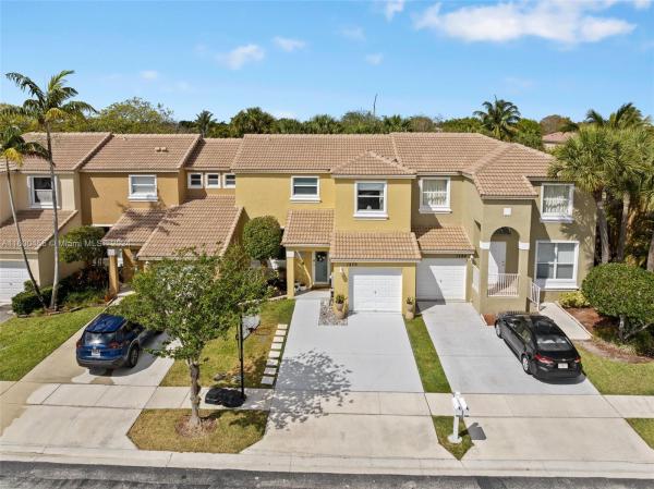 Park Crossing, 1270 NW 154th Ln, Pembroke Pines, Florida 33028, image 1