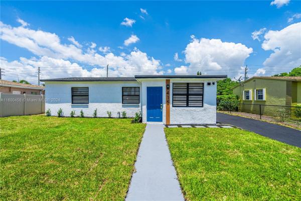 Boulevard Gardens, 415 NW 30th Ave, Fort Lauderdale, Florida 33311, image 1