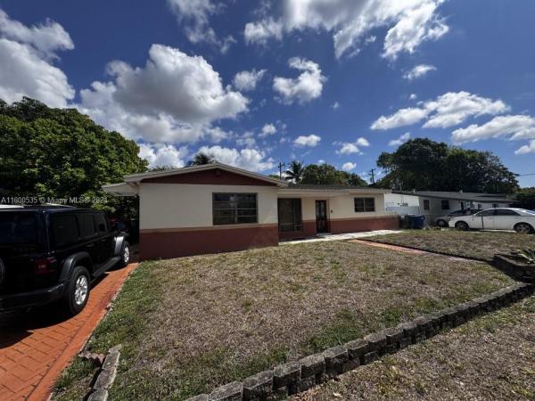 Bell Gardens, 2301 NW 191st St, Miami Gardens, Florida 33056, image 2