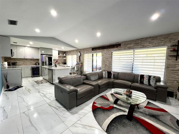 North Lake Townhomes, 10841 NW 30th Pl #375, Fort Lauderdale, Florida 33322, image 1