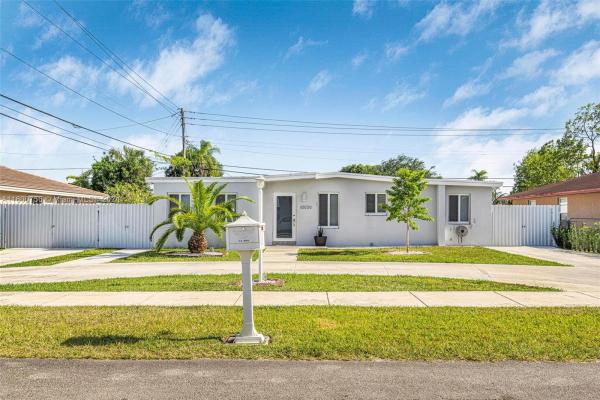 Tropical Estates, 10030 SW 45th St, Olympia Heights, Florida 33165, image 2