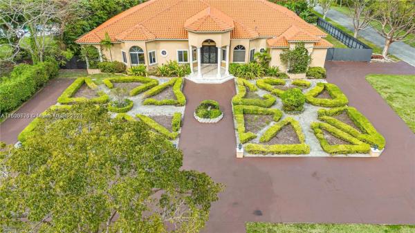 South Miami Heights, 10901 SW 91st St, Kendall, Florida 33176, image 3