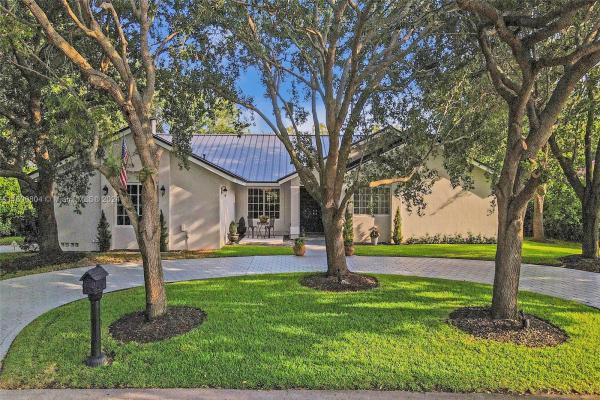 Live Oak Estates, 8480 SW 168th Ter, Palmetto Bay, Florida 33157, image 1