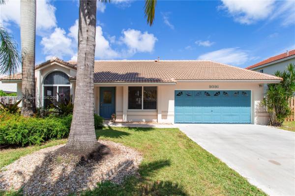 Laguna Point North, 9391 SW 212th Ter, Cutler Bay, Florida 33189, image 1