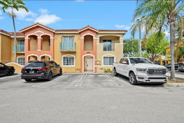 Bonita Golf View Townvillas 2, 7255 NW 173rd Dr #808-8, Hialeah, Florida 33015, image 3